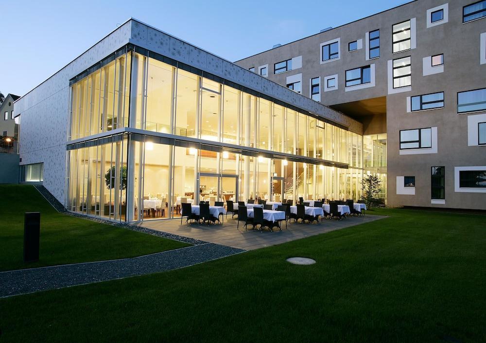 Hotel Die Zeit Sankt Veit an der Glan Exterior foto
