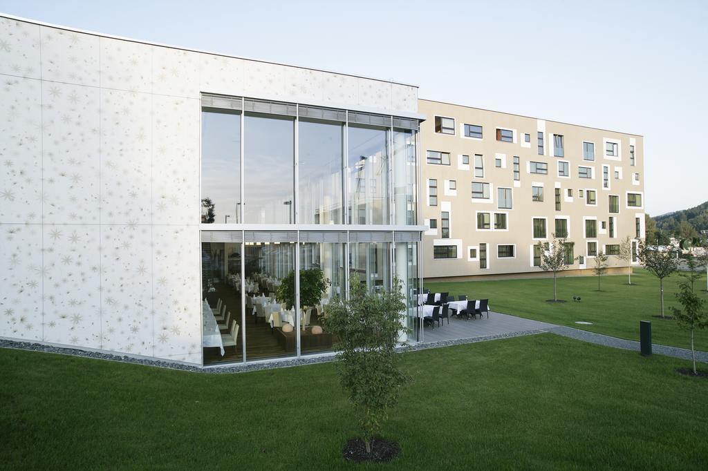 Hotel Die Zeit Sankt Veit an der Glan Exterior foto